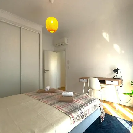T3 Moderno Benfica Apartman