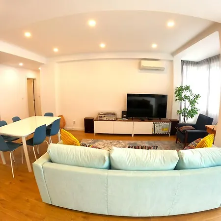 T3 Moderno Benfica Apartman *